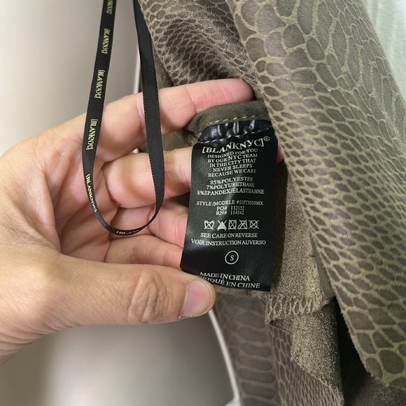 BLANK NYC - Fast Play Open Green Tan Crocodile Print Faux Leather Jacket Size S - Picture 6 of 11